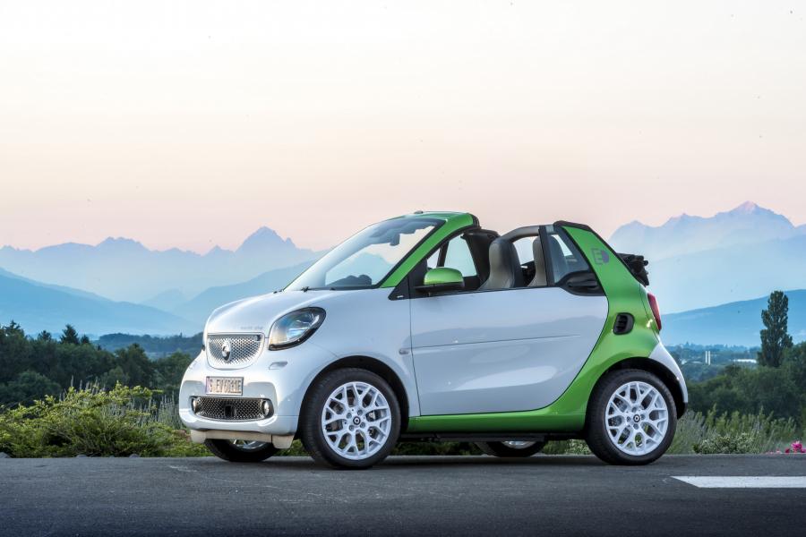  Smart ForTwo Prime Cabrio Electric Drive 2017 года  (WW) (фото 10 из 35)